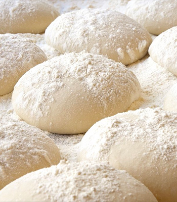 Ristorazione innovativa: impasti alternativi per pizza e pane ricercati