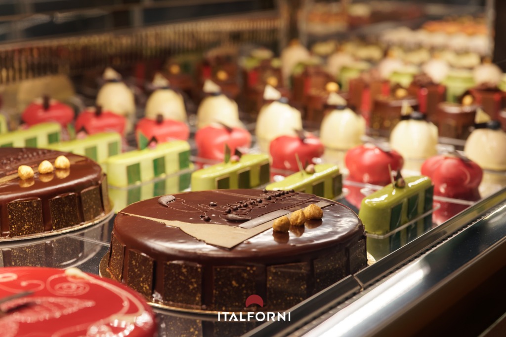 Attrezzature per pasticceria: cosa serve al pasticcere