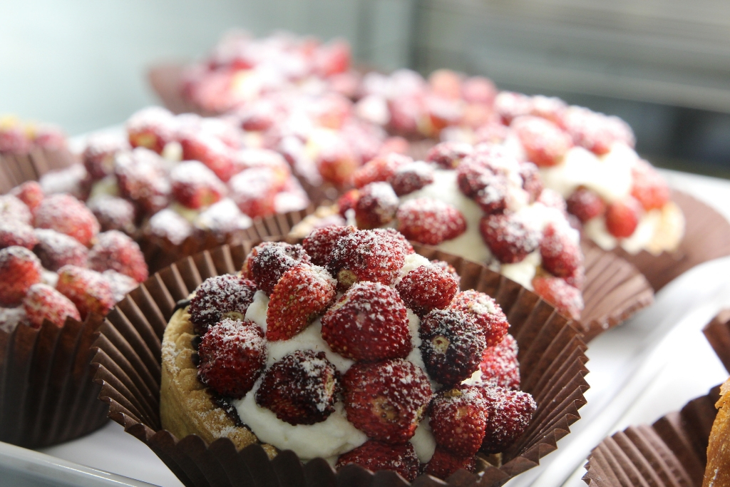 Pastry bakery: how a pastry chef operates and works