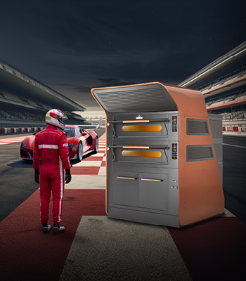 Visor races in Formula Uno Customers